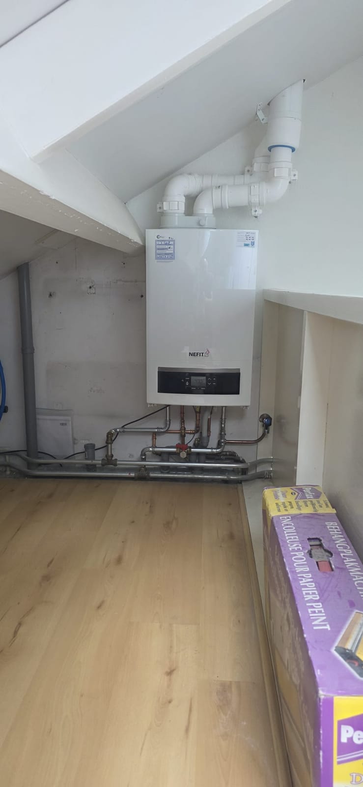 CV-ketel in zolderhoek — Rawza Installatiebedrijf